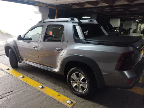 Renault Duster Oroch 2.0 Intens