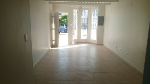 Sv Alquila Casa Tetra Pb En La Urb. Altos De Korinsa Cagua