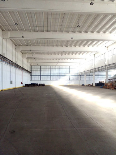 Imagen 2 de 4 de Muy Buen Galpon 1840m2 En Lujan