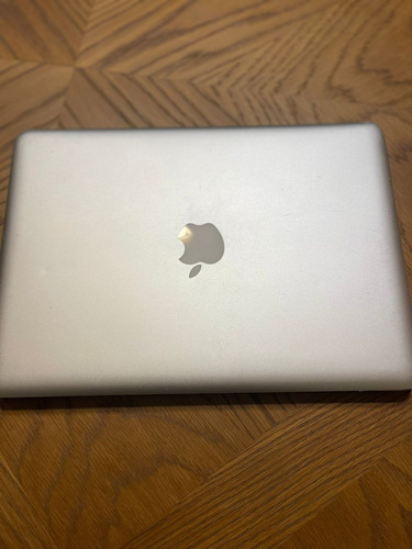 Macbook Pro A1278 13  I5 4gb Ram(cargador Incluido)