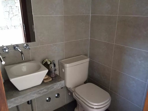 Casa En Venta El Chorro 4 Dorm, 500 M2 #1609