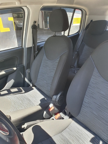 Imagem 8 de 10 de Fiat Uno 2018 1.0 Drive Flex 5p