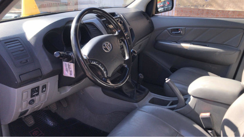 Toyota Hilux 3.0 I Srv Cab Doble 4x4 Cuero 2010