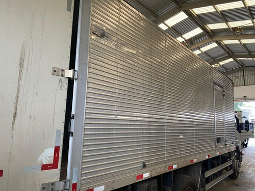 Imagem 2 de 7 de Mercedes Atego 1418 Baú Toco