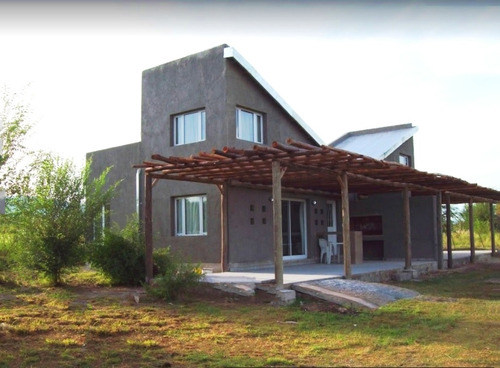 Cabaña En Venta En Solar De Los Molinos, Lago Los Molinos, Valle De Calamuchita, Sierras De Córdoba. Complejo De 2 Cabañas + 3 Terrenos Colindantes.   Apto Para Amplición Del Emprendimiento De Cabañas