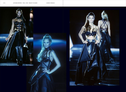 Versace The Complete Collections Catwalk - 40 Years Of Fashion Shows And 1,200 Catwalk Images. Livro Importado Inglês - Capa Dura Em Tecido - Novo