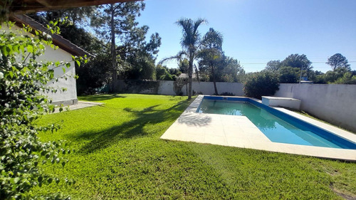 Alquiler Anual-casa 4 Ambientes En Parque Sakura, Exaltacion