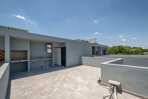 Venta Duplex 2 Amb Con Terraza Y Cochera. Financia
