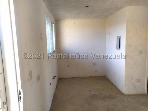 Imagen 23 de 30 de Casas En Venta En Cabudare, Lara. Código Flex: 22-14921 #0424 556 57 59 Monica C.
