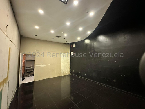 Sq Local Comercial En Venta En La Castellana D25-1771s