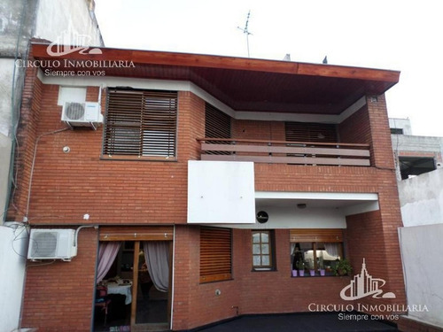 Imagen 2 de 14 de Casa Con Local En Venta