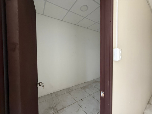 Local De 95m2 En San Felipe, Frente A Maicao Y Eco Farmacias