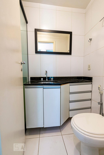 Apartamento À Venda - Leblon, 2 Quartos, 90 - S893133372