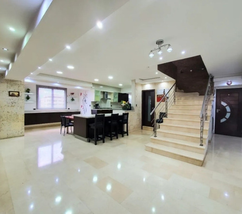 Imagen 8 de 14 de Apartamento En Venta Urb. La Soledad Fm*