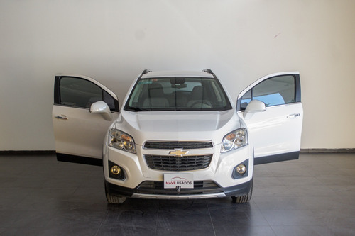 Imagen 3 de 18 de Chevrolet Tracker 2015 1.8 Ltz Fwd Mt 140cv Pfa