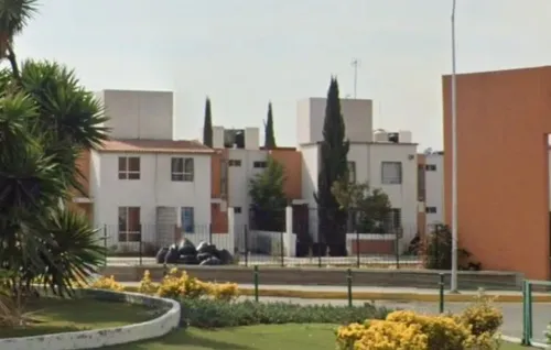 Casa En Paseos De La Plata, Cto Malaquita En Pachuca Hgo Lf*