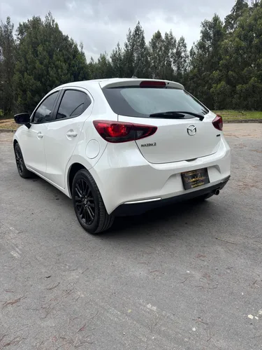 Mazda 2 Carbón edition