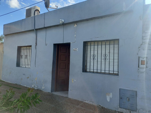  Casa En Venta Con Un Gran Terreno En Santo Tomé