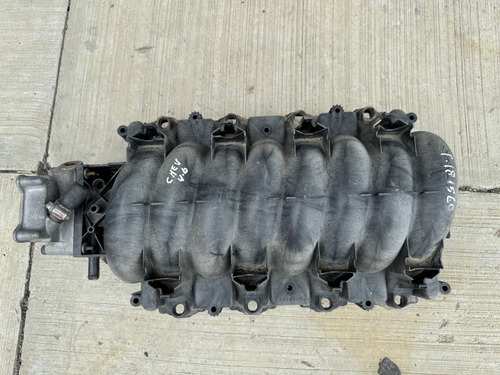 Multiple De Admisión Chevrolet Cadillac Sts 1999 2000 4.6 (Usado)