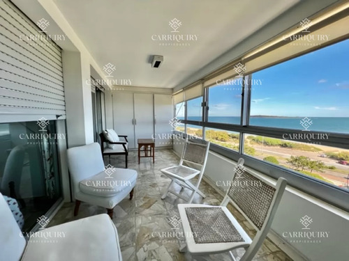 Alquiler Temporario Apartamento 2 Y Medio Dormitorios En Playa Mansa, Punta Del Este