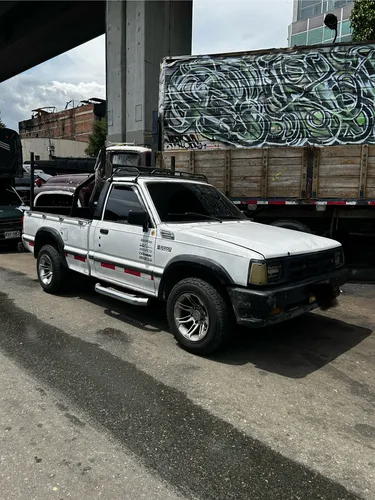 Mazda B2200 2.2 B2200 4x2