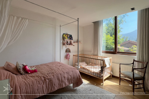 Venta - Casa Remodelada En Vitacura