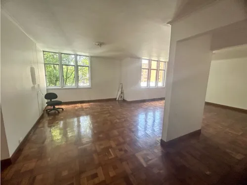 Sé Vende Apartamento Duplex En Laureles Excelente Para Reformar