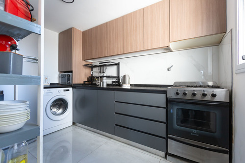 Venta Dpto 3 Amb Con Balcon Al Frente En Caseros