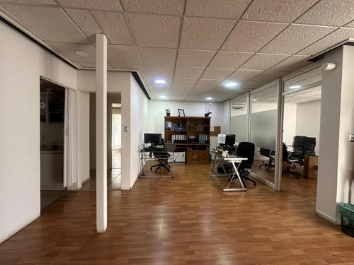 Uso Comercial - 5p,4b - 252m2 Utiles- Barrio Italia