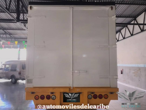 Imagen 5 de 15 de Camion Freightliner M2 106 Cava De Aluminio