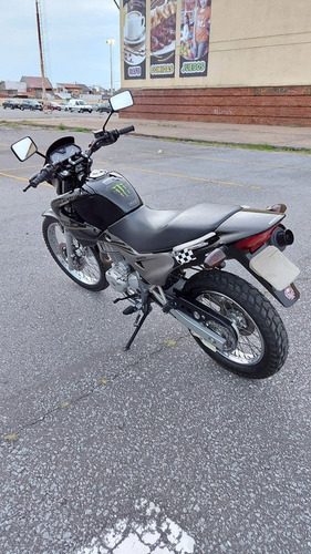 Imagen 5 de 25 de Honda Falcon 400 Nx4 (2011)