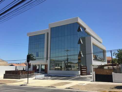 Imagen 1 de 10 de Oficina Con Vista Al Mar En Huanhuali La Serena