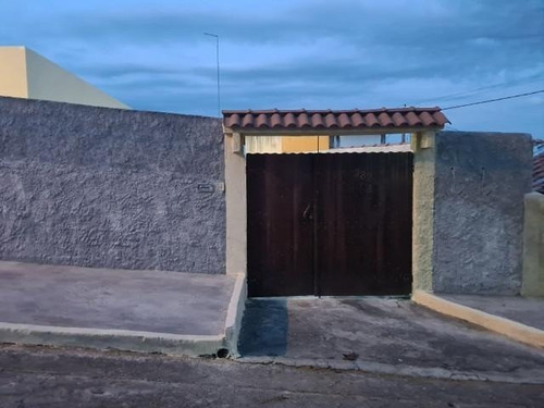 El8 Bela Casa No Coelho !!! Ótima Localização !!!
