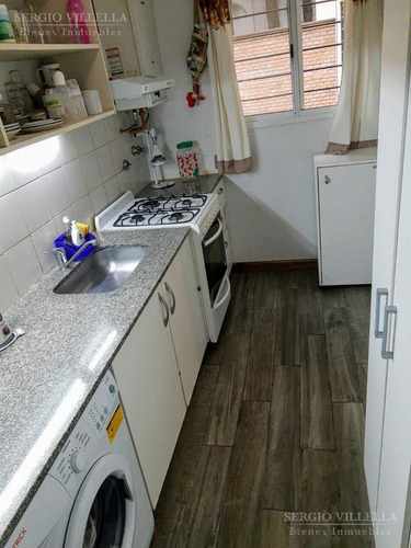 Imagen 8 de 28 de Casa De Dos Dormitorios En Venta Tipo Duplex En Fisherton