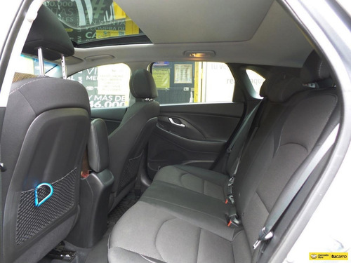 Imagen 13 de 15 de Hyundai I30 2.0