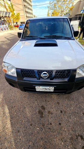 Nissan NP300 2.5 Cabina Doble 133cv 4x2