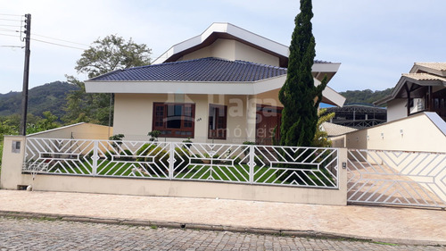 Imagem 2 de 30 de Casa Alto Padrão À Venda No Jardim Maluche Em Brusque/sc - 1672