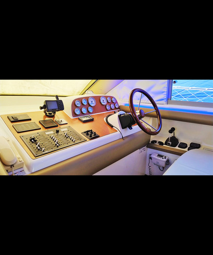 Crucero Custon 38 | 2 Volvo Penta 210hp Tdiesel Duoprop