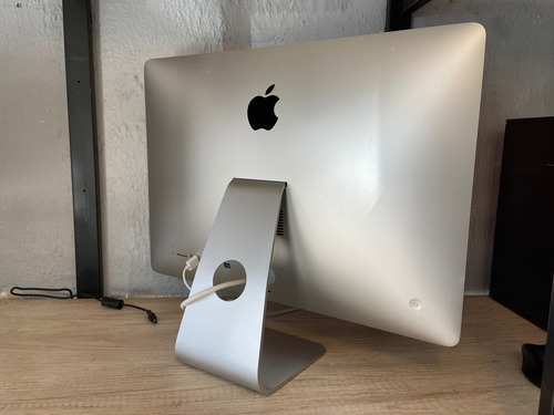 Imac A1418 4k 2017 Intel I5, 8gb Ram/512gb 2gb Gpu Plateado (Reacondicionado)