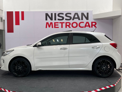 Imagen 6 de 15 de Kia Rio Ex Pack At 2020