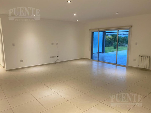 Imagen 19 de 30 de Casa - Santa Juana - Canning - Esteban Echeverria - Venta - Alquiler Temporal