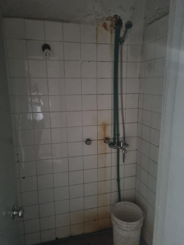 Imagen 13 de 15 de Deposito, Proximo Millan Y San Martin, 1867 M2 , Entrada Contenedores , Oficinas, Baños !!