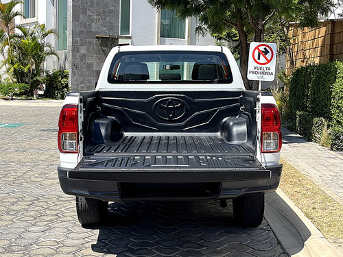 Toyota Hilux Doble Cabina Diesel 4x4 2023