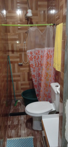Vende-se Uma Casa Pronta Para Morar
