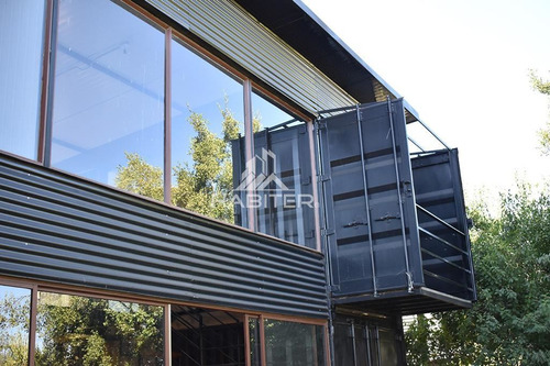 Casa En Venta De 5 Dorm. En Colbún