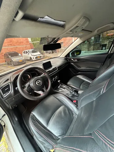 Mazda 3 Hatchback 2016