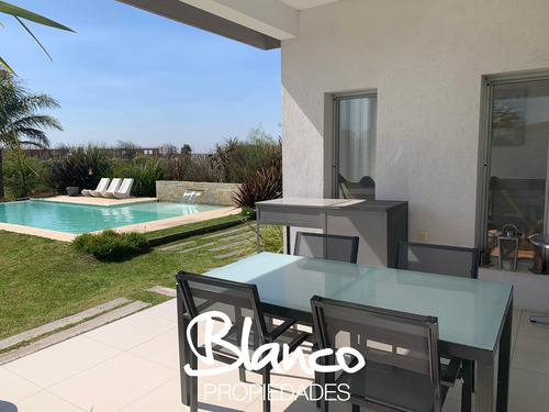Casa En Venta En El Cantón, Escobar, G.b.a. Zona Norte