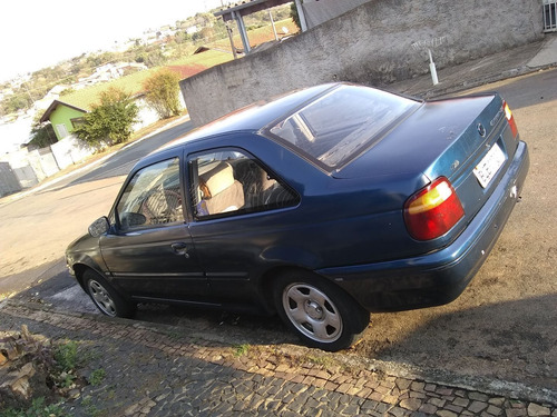 Imagem 5 de 8 de Volkswagen Logus Gli 1.8