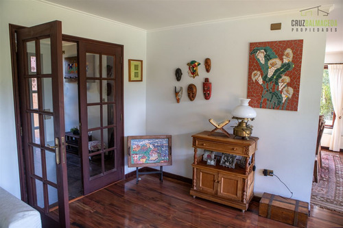 Casa En Venta De 5 Dorm. En Puerto Varas