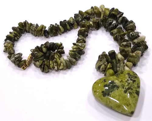 Maravilhoso Colar De Pedra Natural Jadeíta Jade Nefrita 29cm